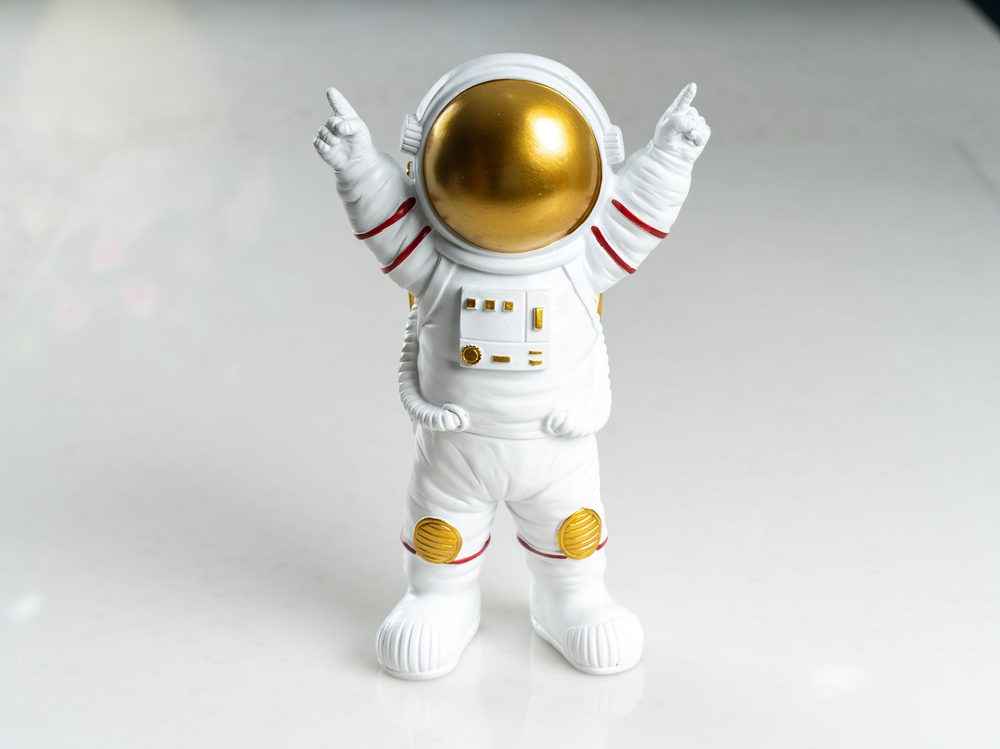 Astronaut lunar-base diorama
